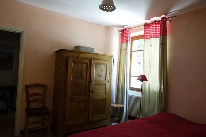 2 bedroom private vacation home in vogue in Vogüé, Ardèche