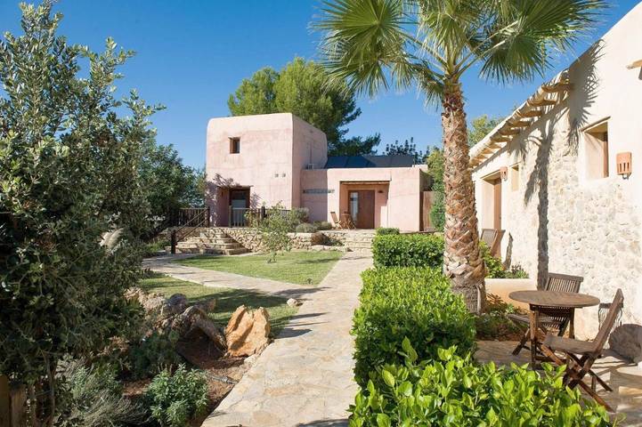 Casa rural para 3 personas, con jardín además de vistas y piscina en Ibiza - 3