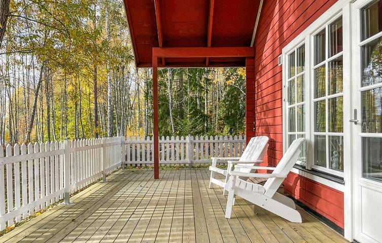 Ferienhaus für 4 Personen mit Terrasse in Värmland