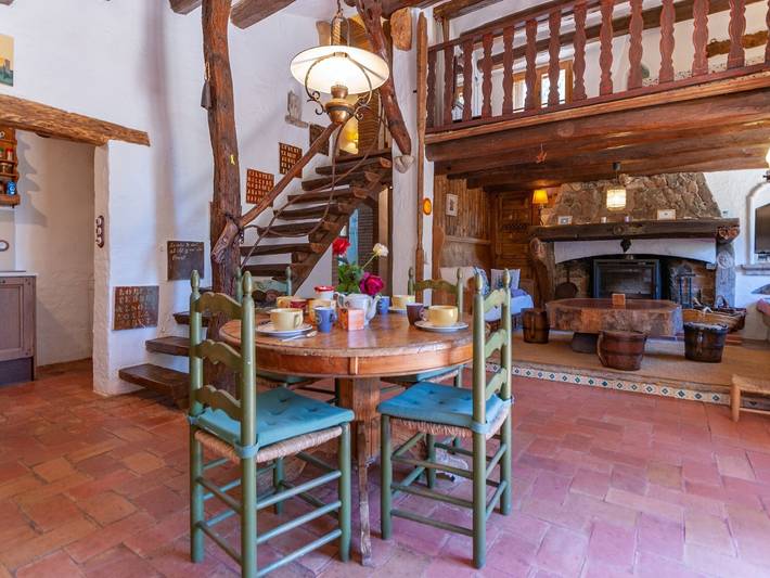 Chalet para 5 personas, con terraza y piscina, Familias con niños en la Costa Brava - 3