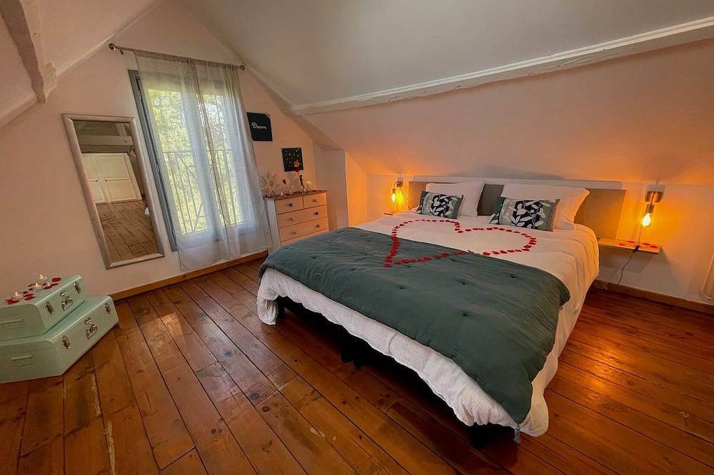 Maison Tournesol : Gîte avec Spa Privatif à Sarlat in Sarlat-la-Canéda, Périgord Noir