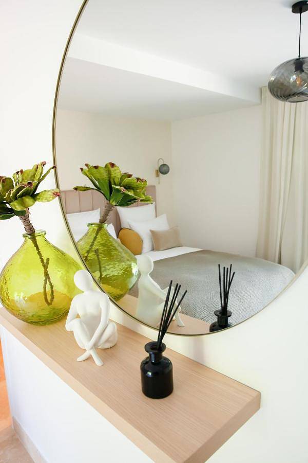 Maison d’hôte pour 2 personnes, avec piscine et jardin ainsi que vue et terrasse à Mougins - 4
