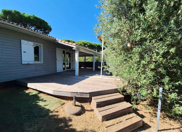 Location de vacances pour 4 personnes, avec Piscine à Gassin