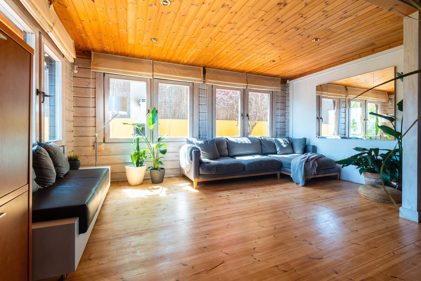 Casa de vacaciones 'Finland House Barcelona' con vistas al mar, Wi-Fi y aire acondicionado in Vallromanes, Provincia de Barcelona