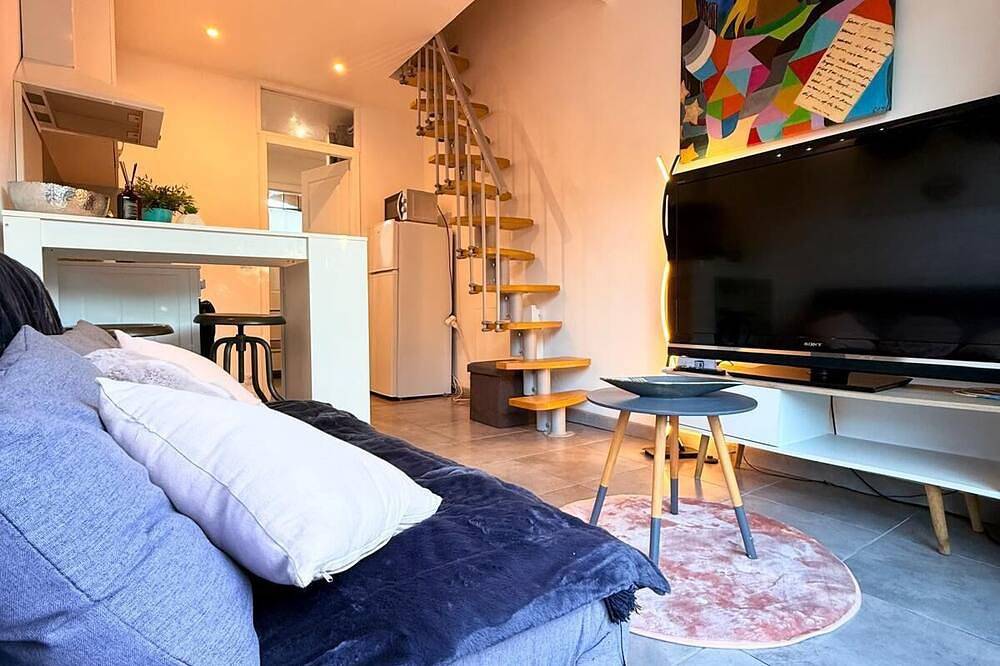 Entire apartment, Quiet apartment near Martigues in Saint-Mitre-les-Remparts, Istres region