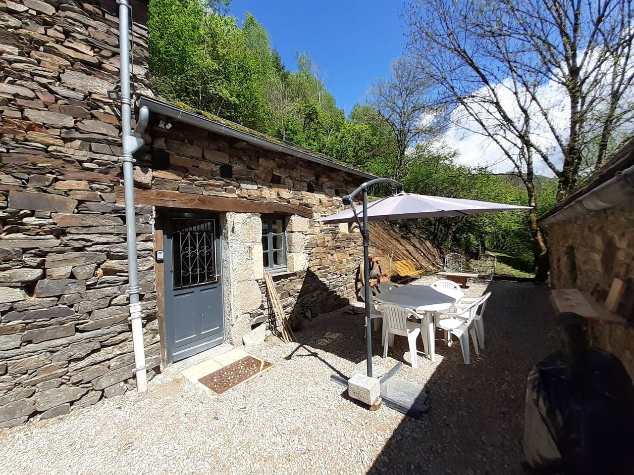 Le Domaine du Val de Coussane in Coubisou, Parc naturel régional de l'Aubrac