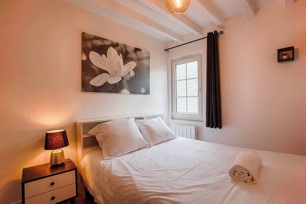 Small house with courtyard on market square in town center in Deauville, Lisieux und Umgebung