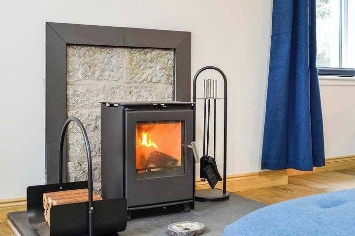 3 Schlafzimmer Unterkunft in Glenesk in Angus