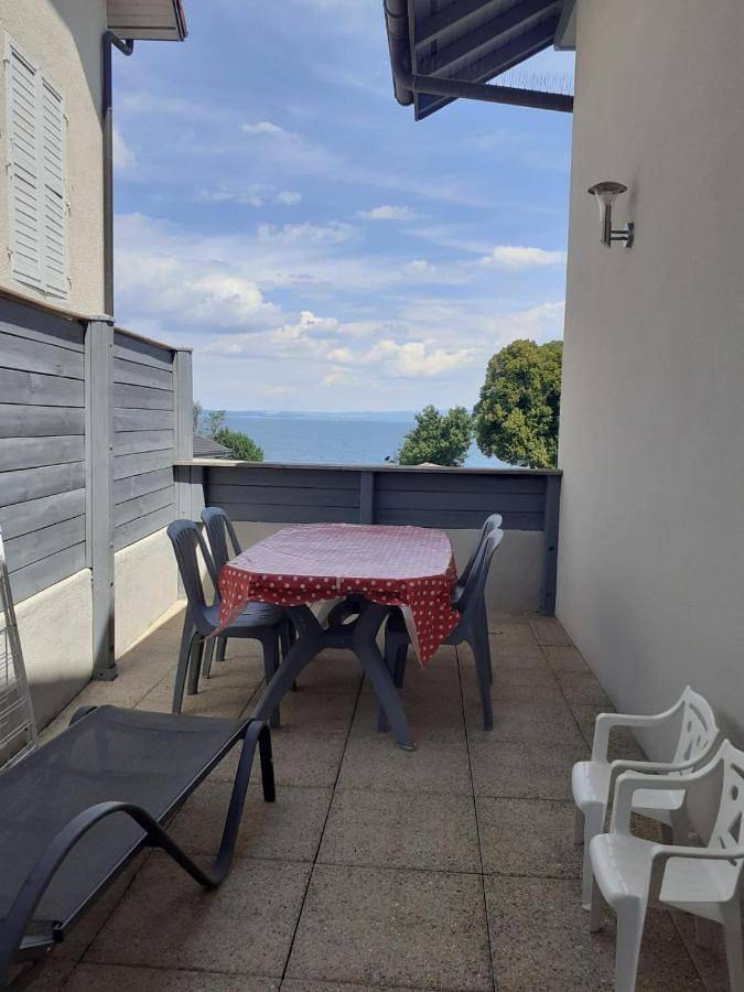 Gîte pour 5 personnes, avec terrasse ainsi que vue sur le lac et vue à Excenevex - 2