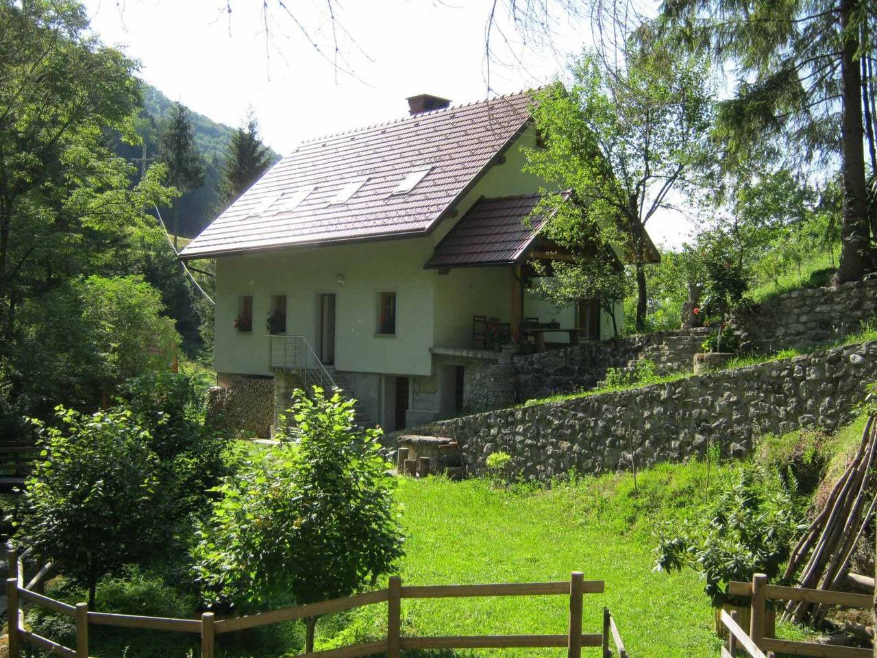 Geräumiges Ferienhaus inmitten der Natur in Tolmin, Slowenien