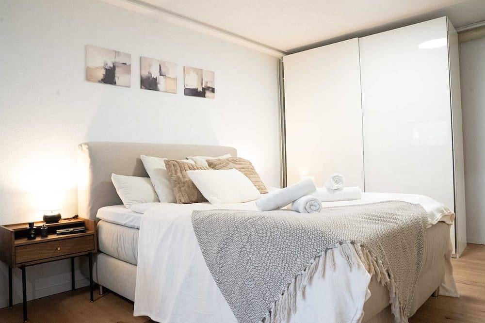 Ganze Wohnung, Luxus Penthouse: Pool, Whirlpool & Sauna I 20min to Munich in Petershausen, Landkreis Dachau