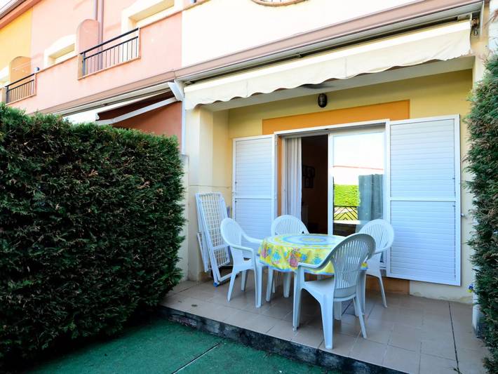 Villa pour 4 personnes, avec terrasse et piscine à L'Estartit