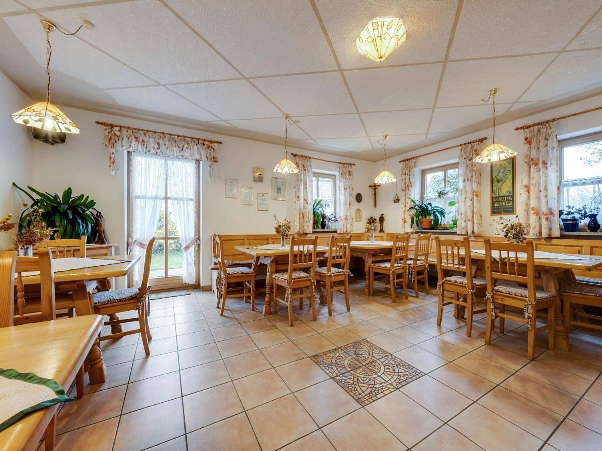 Ganze Wohnung, Five-Bedroom Apartment in Schönsee, Naturpark Oberpfälzer Wald