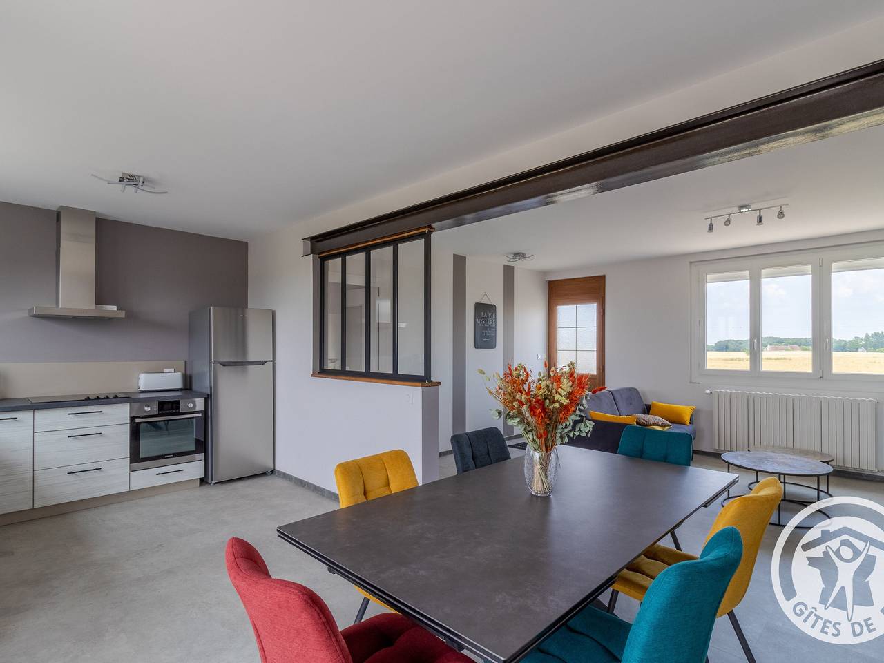 Gîte rénové 2023 avec terrasse, proche Zoo de La Flèche, idéal motards, 6 pers, wifi, parking sécurisé in Méon, Vallée de la Loire