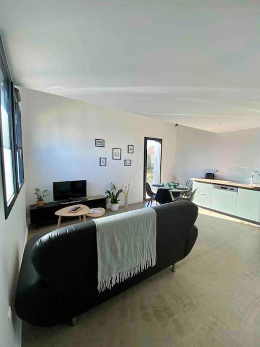 Two-Bedroom House in Poitiers, Vienne (France)