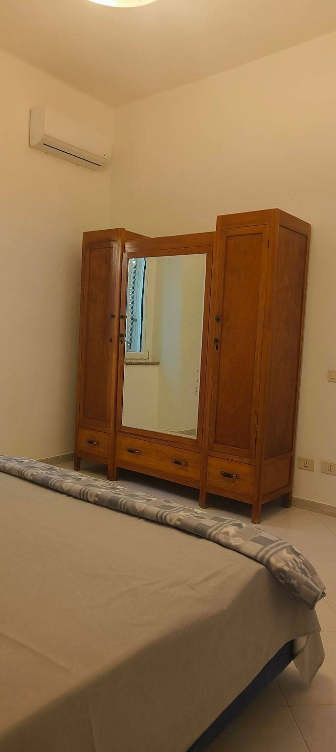 Apartamento entero, Apartamento 'Celina' con Jardín Privado y Aire Acondicionado in Teulada (Italia), Provincia de Cagliari