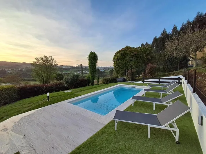 Casa de vacaciones para 6 personas, con jardín además de piscina y vistas - 1