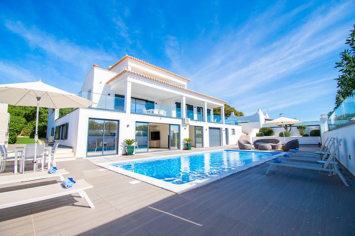 Chalet para 12 personas, con terraza y jardín - 1