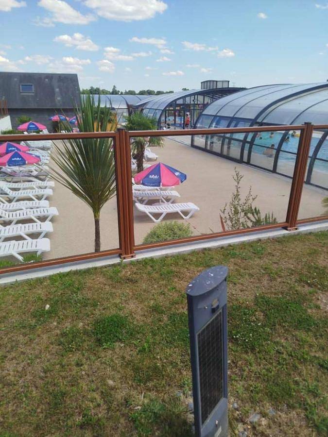 Parc de vacances pour 8 personnes, avec jacuzzi et jardin ainsi que piscine et terrasse, animaux acceptés à Litteau - 4