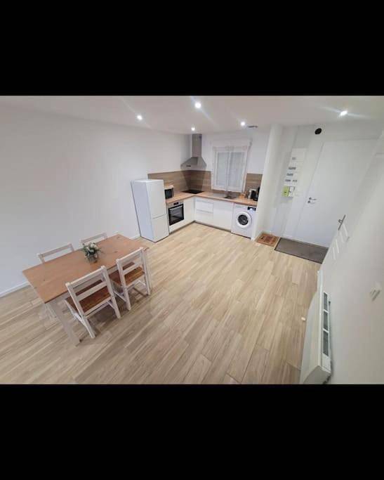 Gîte pour 4 personnes, avec jardin et terrasse dans La Rue-Saint-Pierre