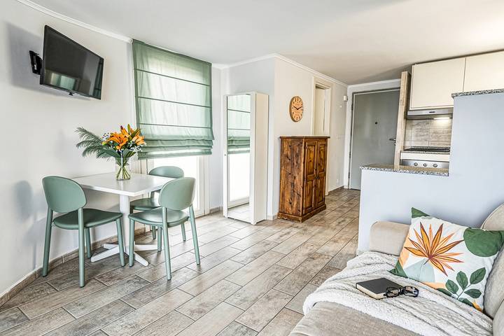 Ganze Wohnung, Superattico mit Terrasse & privatem Parkplatz in Monteverde/Gianicolo bei Trastevere in Rom, Rom Provinz