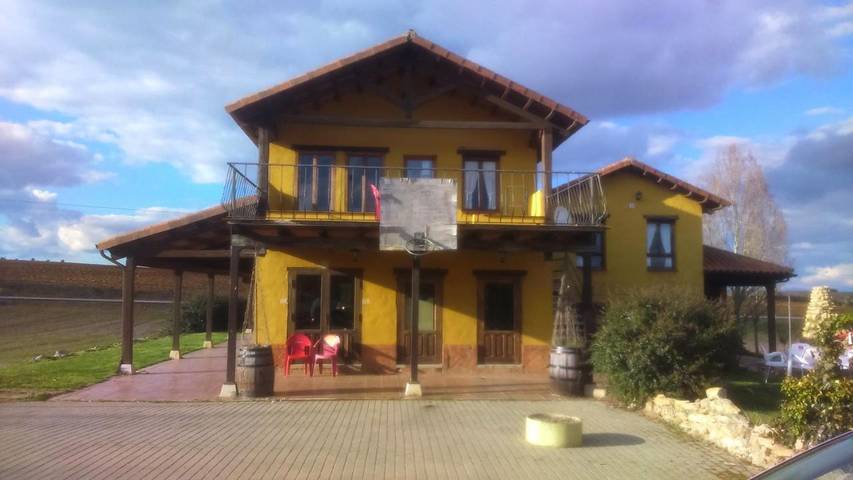 Casa rural para 7 personas, con Balcón y Terraza además de Jardín y Vistas en Villanueva de las Manzanas