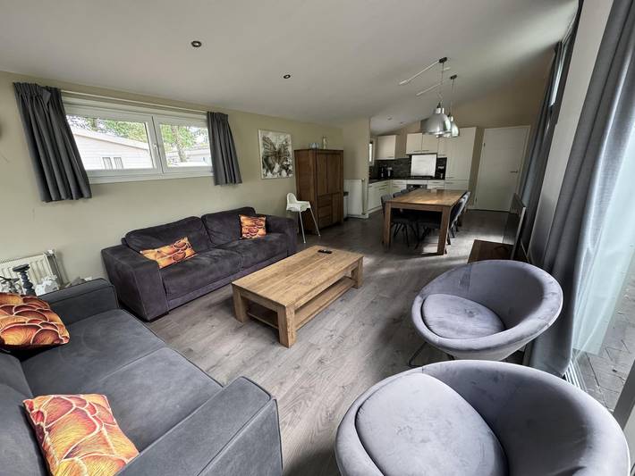 Chalet voor 8 personen, met tuin in Susteren