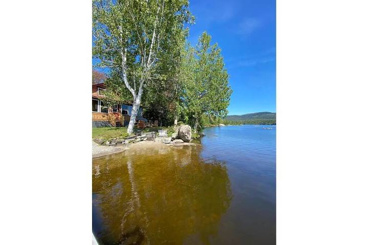 Log cabin for 8 people, with terrace, with pets in Vermont