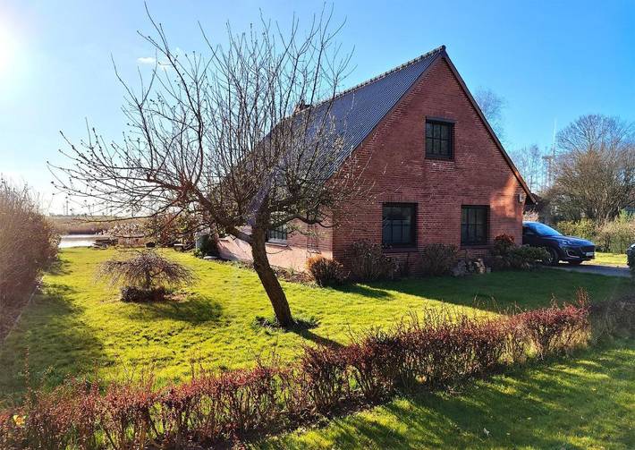 Ferienhaus für 2 Personen, mit Terrasse und Garten sowie Ausblick in Helse