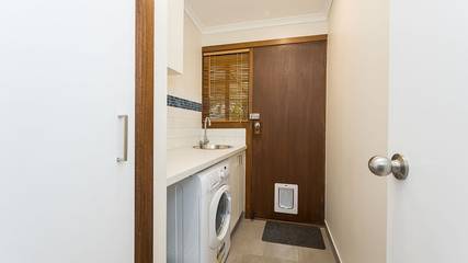 Holiday Home for 7 People in Inverloch, Bass Coast Shire, Photo 1