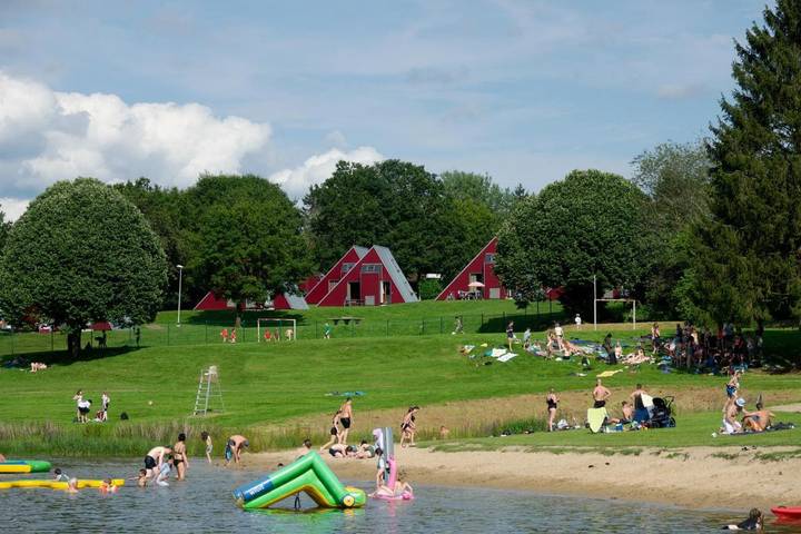 Ferienpark für 5 Personen, mit Terrasse und Garten sowie Sauna und Pool, mit Haustier in Belgien