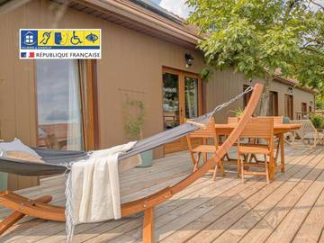 Location de vacances pour 6 personnes, avec terrasse, animaux acceptés à Bains-sur-Oust