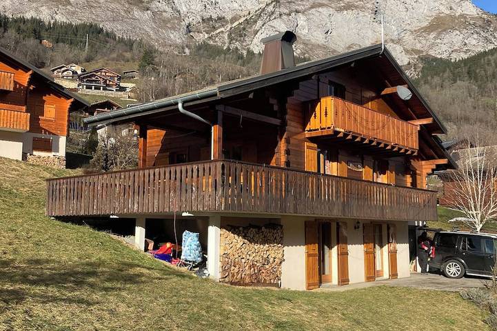 Chalet pour 12 personnes, avec balcon et jardin à Abondance