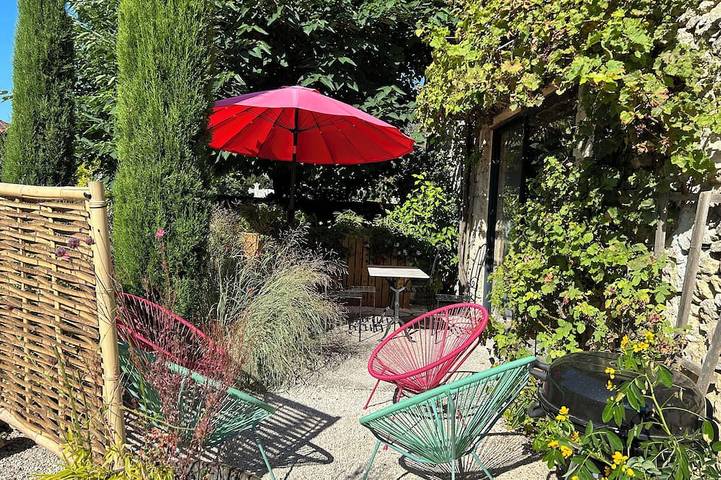 Gîte pour 4 personnes, avec jardin et terrasse