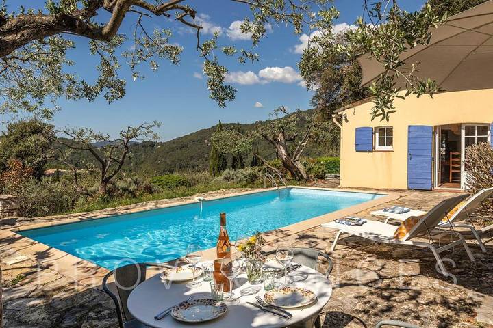 Location de vacances pour 5 personnes, avec balcon/terrasse et piscine à Claviers - 3