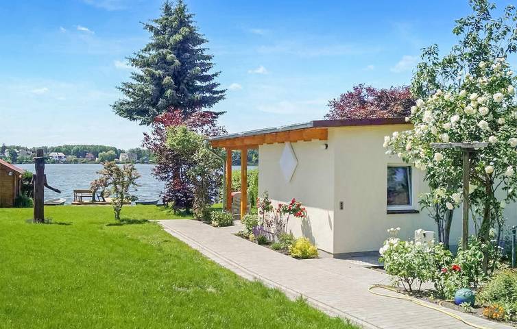 Ferienhaus für 3 Personen, mit Terrasse und Sauna in Uckermark - 2