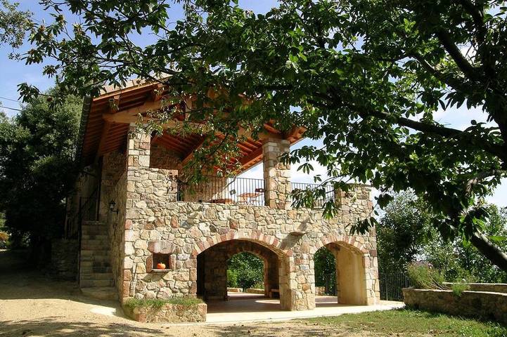 Gîte pour 13 personnes, avec Terrasse et Jardin à Rocles