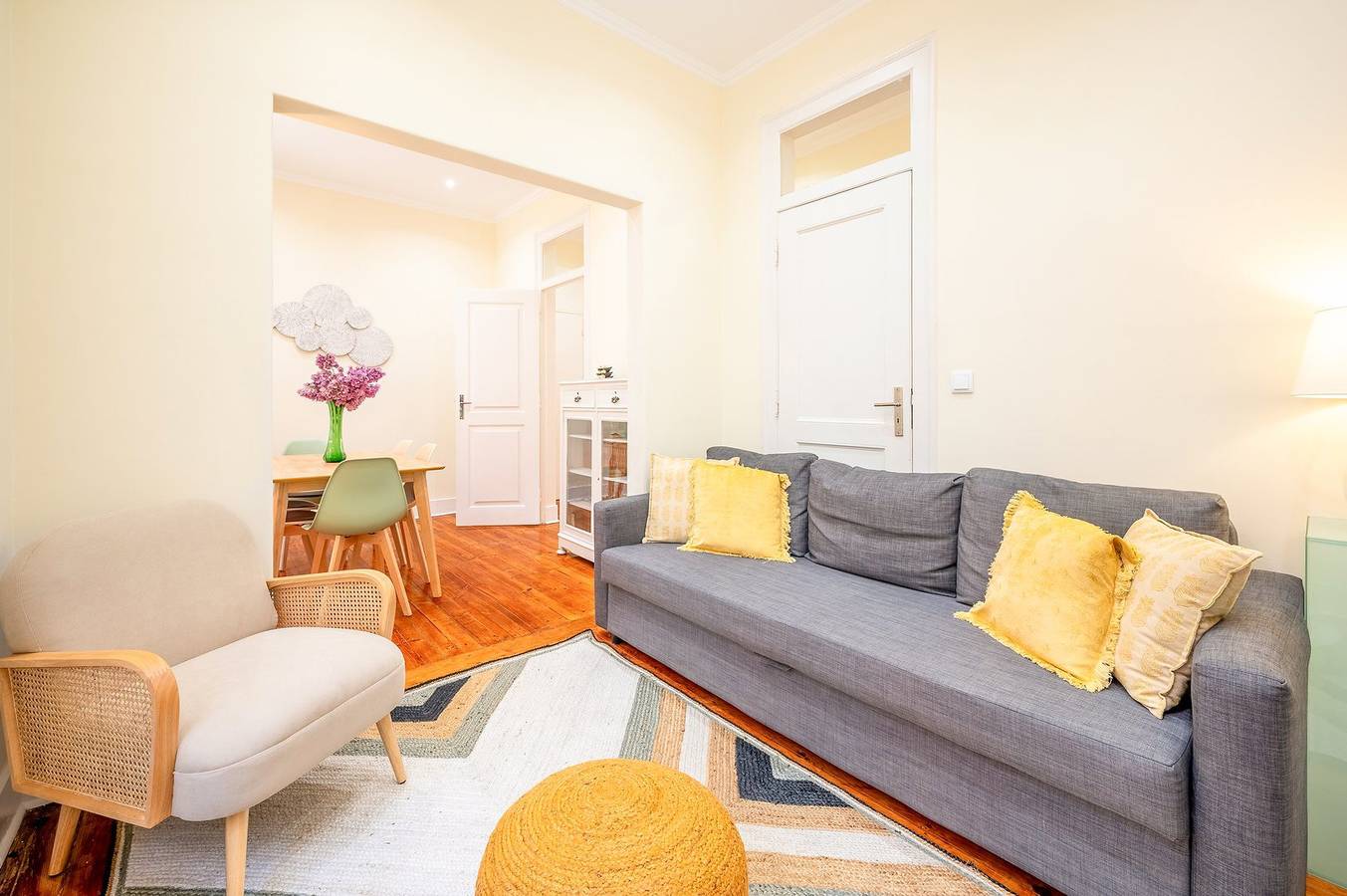 Ganze Wohnung, Ferienwohnung für 4 Personen mit Terrasse in São João de Deus, Lissabon