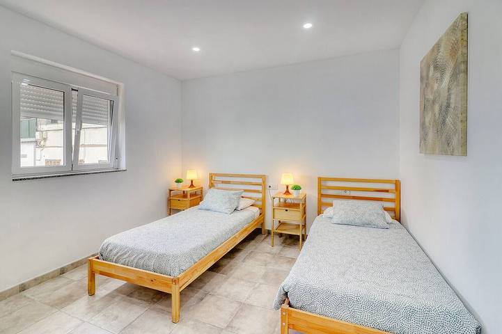 Spacious Terrace House w/ Ocean view, 100m to the beach in El Guincho, Garachico