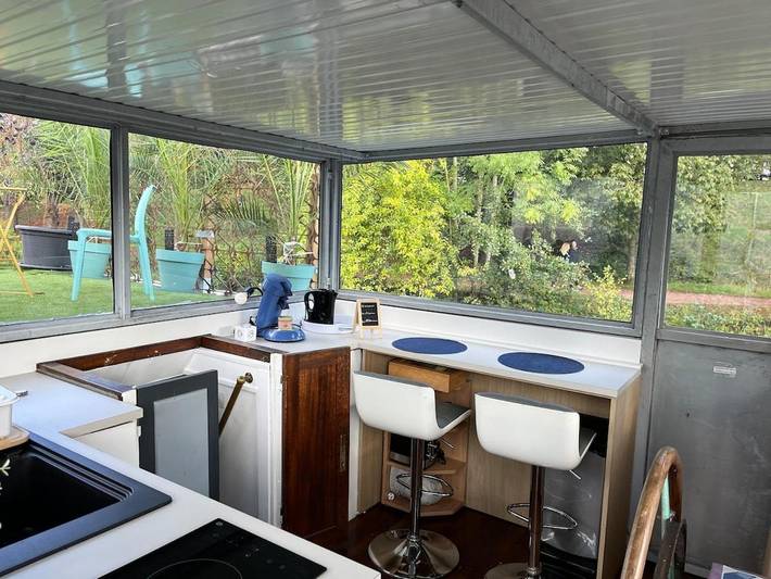 Bateau pour 2 personnes, avec terrasse, animaux acceptés dans Grand Est - 4