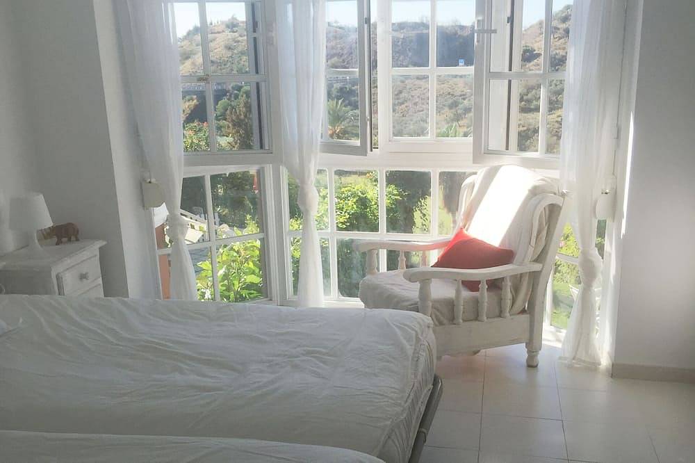 Mooi Townhouse In Añoreta Golf Course (Málaga) en 5 minuten van het strand. in Rincón de la Victoria, Costa del Sol