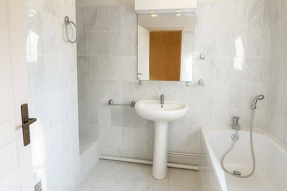 Entire apartment, Appartement Glycines in Chartres, Chartres region