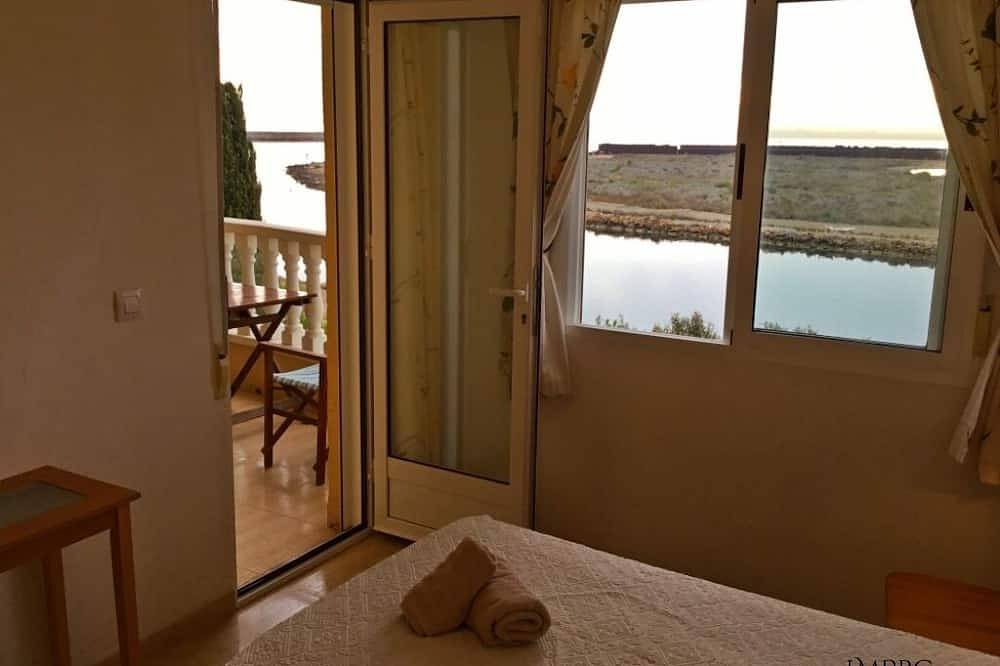 Entire apartment, Sea and Canal Views. Close to the beach in Tomas Maestre Marina (La Manga), Mar Menor