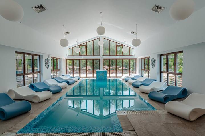 Dom gościnny dla 4 osób, z widok i ogród oraz basen i sauna, zwierzęta dozwolone w Kluż-Napoka