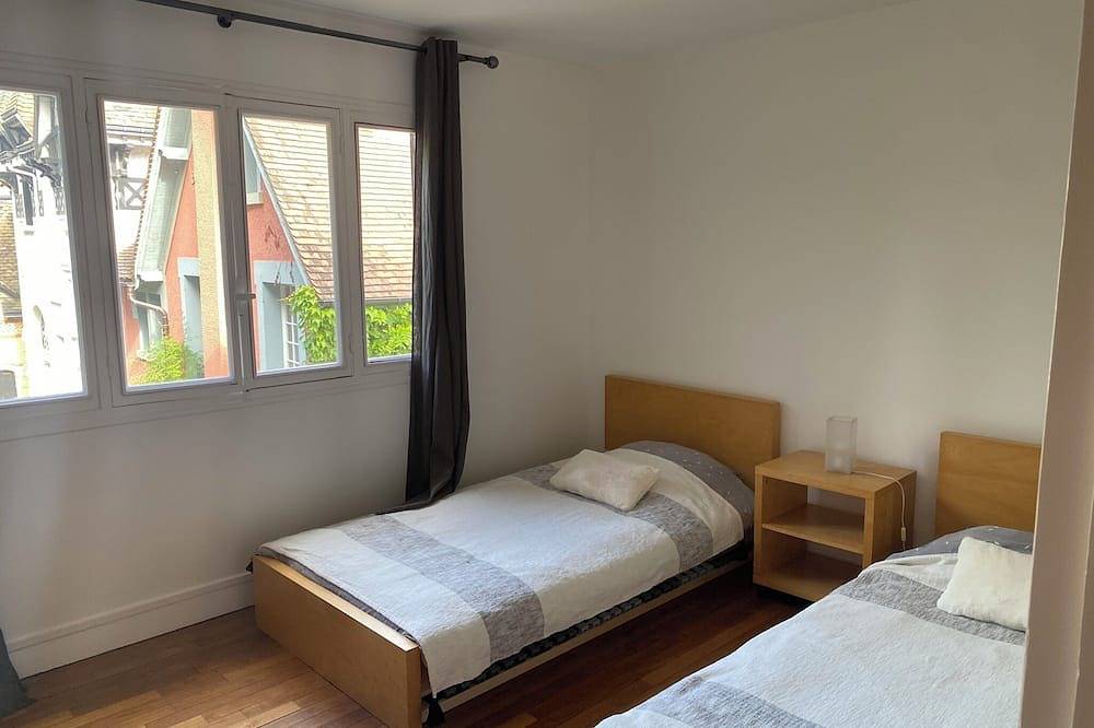 Maison de Campagne à 20mn du Cœur de Paris et de Eurodisney in Nogent-sur-Marne, Val-de-Marne
