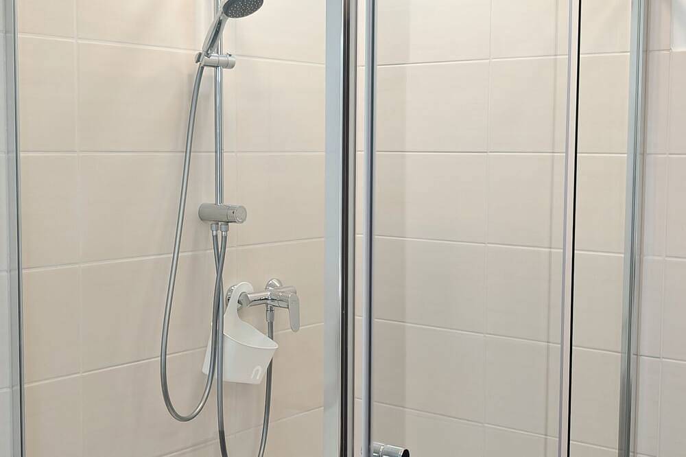 Ganze Wohnung, Haus am Berg, Ferienwohnung Bergsonne im schönen fränkischen Seenland. in Pleinfeld, Frankenalb