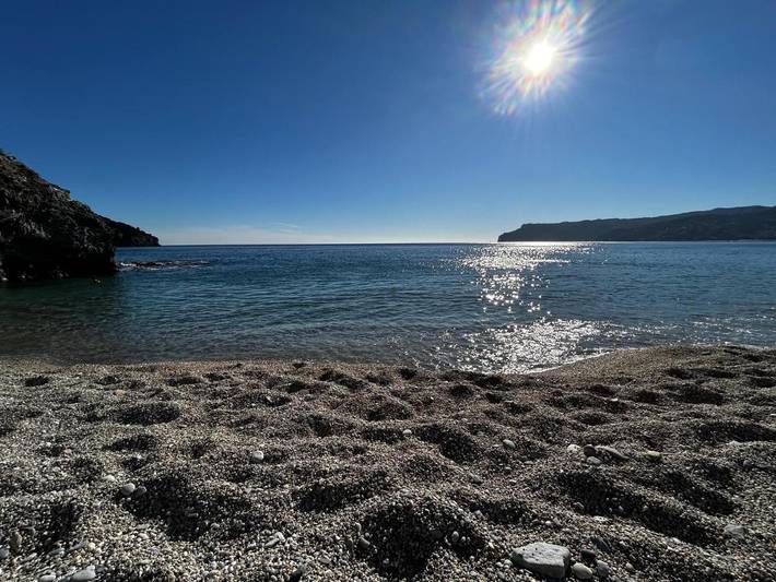 Appartamento per 5 persone, con panorama e balcone, adatto a famiglie con bambini a Bergeggi