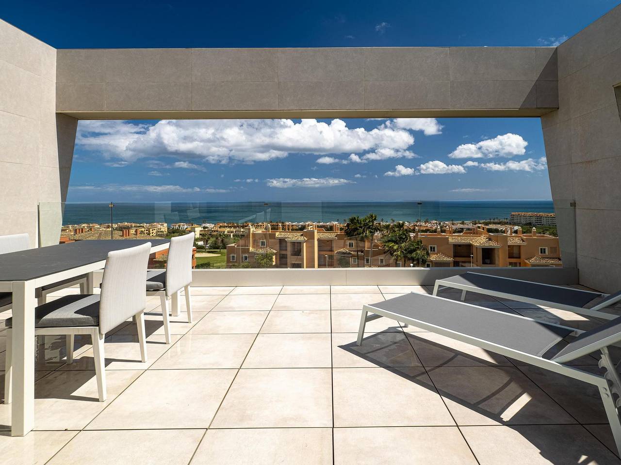 Apartamento entero, Via Celere 2376 Beach & Golf in Marina de Casares, Casares
