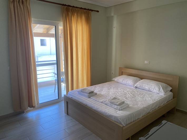 Gîte pour 4 personnes, avec balcon/terrasse ainsi que vue sur l’océan et vue à Saranda - 3