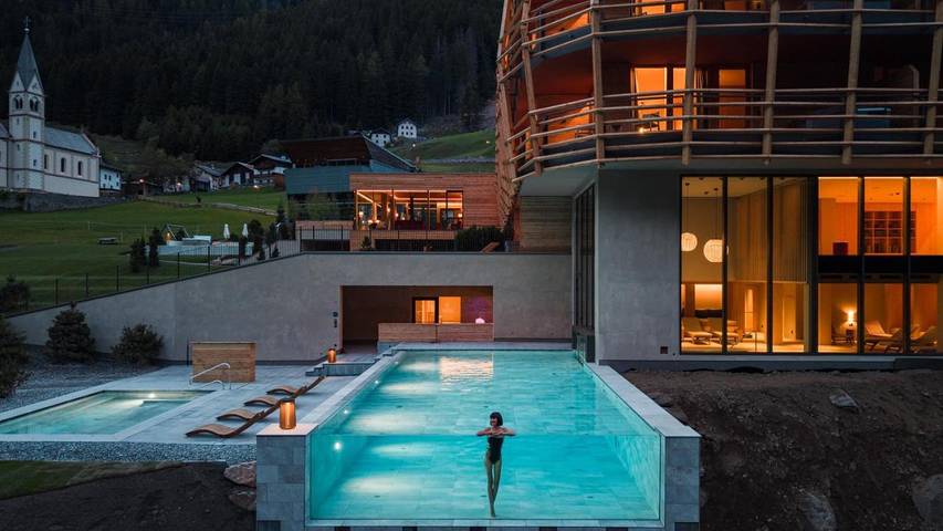 Hotel für 2 Personen, mit Terrasse und Whirlpool sowie Garten und Pool im Vinschgau - 2